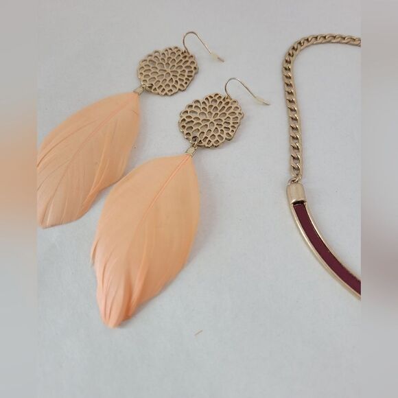 Necklace And Earring Set Pink Feather Boho Gypsy Hippie Y2K Kitschy Eclectic - Picture 7 of 8